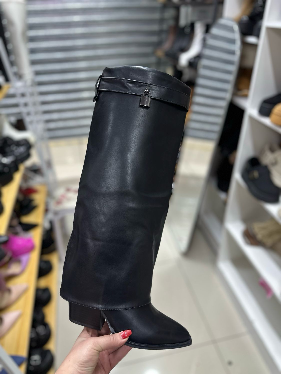 Bota candado taco bajo 2516-1