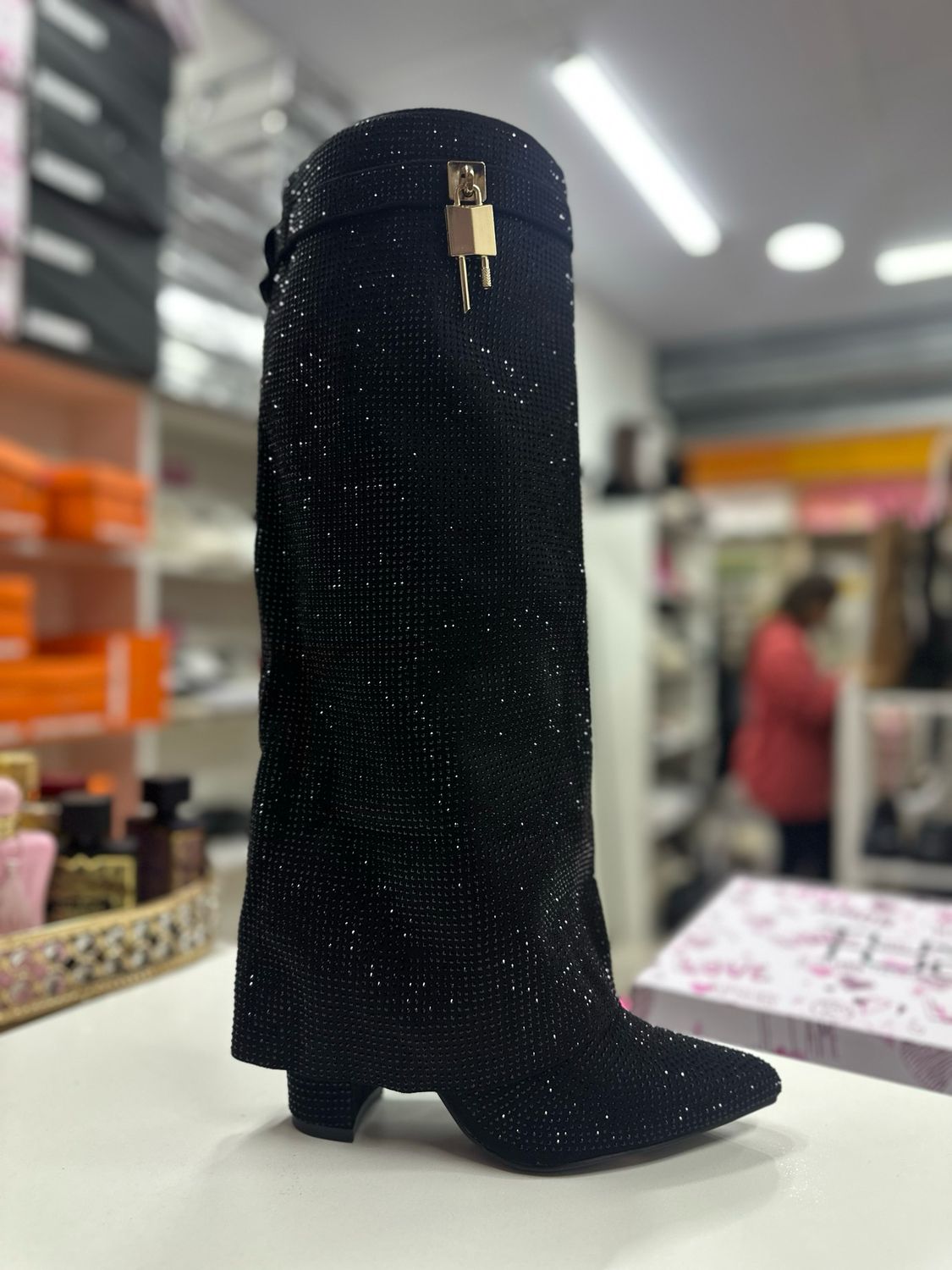 Bota candado brillo pg5306-1 NEGRO
