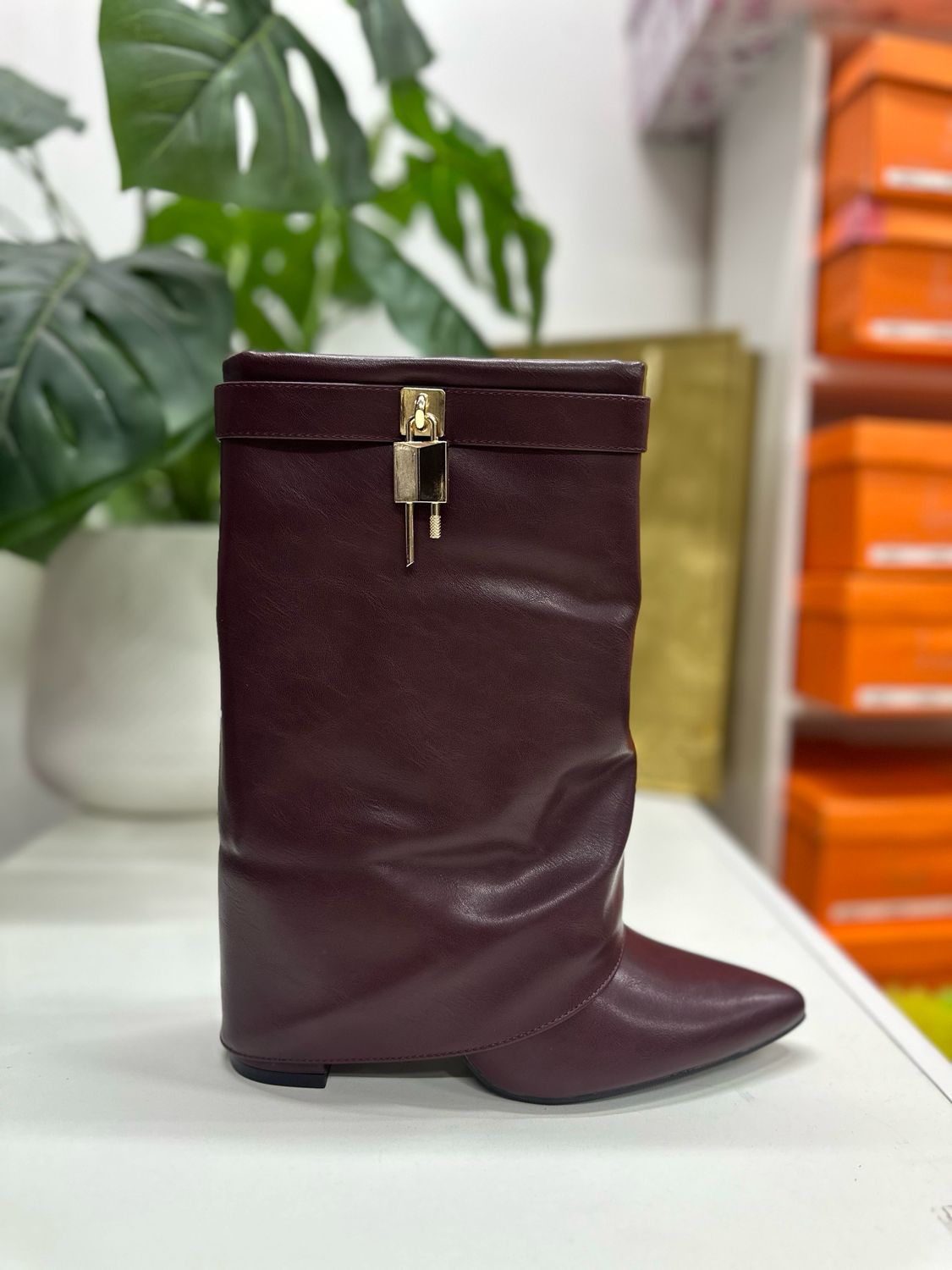 Bota corta candado 2695 BURGUNDY
