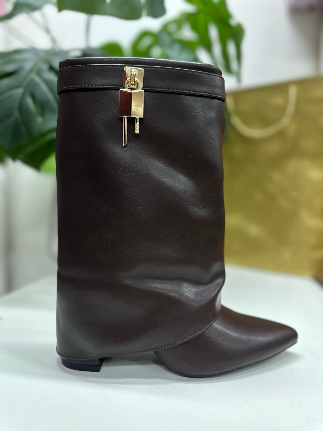 Bota corta candado 2695 BROWN