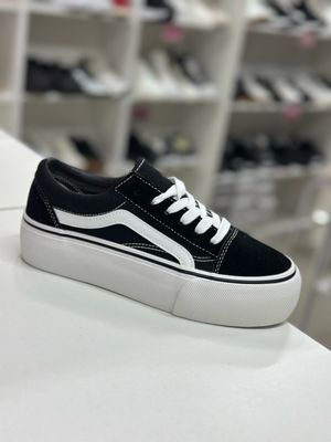 Zapatilla estilo Vns D07 Negro/B