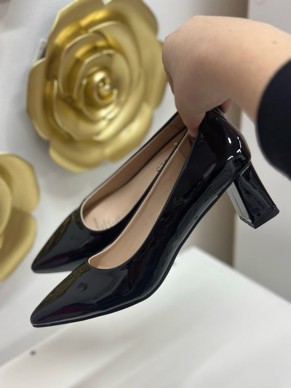 Zapato taco 5cm 5K18-1 NEGRO Zapato taco 5cm 5K18-1 NEGRO