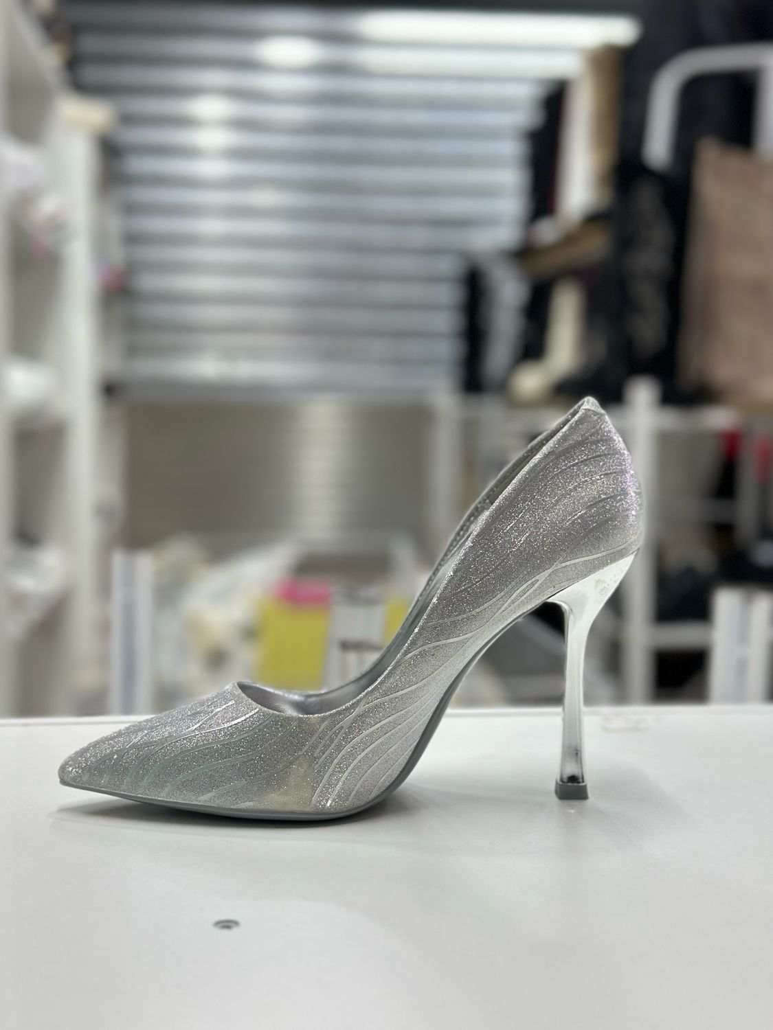 Stiletto F1706 PLATEADO