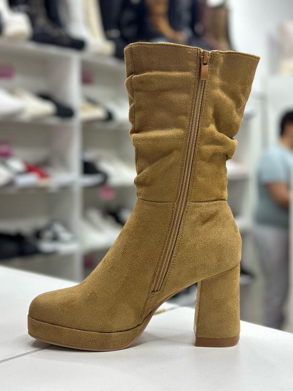 Bota gamuza DA18708-5A CAMEL