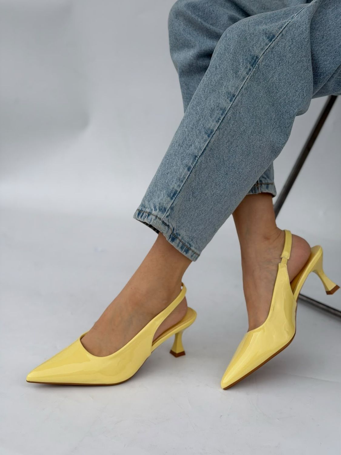 Stiletto GH117 AMARILLO