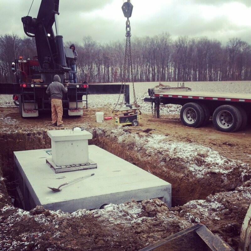 1250-Gallon Reinforced Precast Concrete Cistern (Made in Ohio)