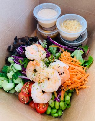 FRIYAY! 04-24 STAFF POKE BOWL