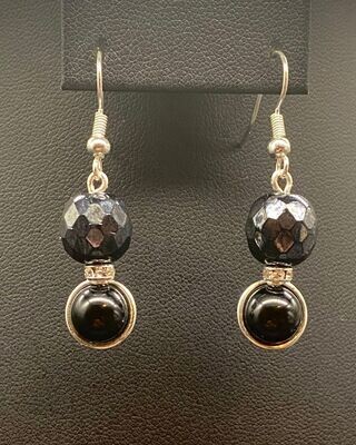 Black Onyx faceted &amp; Round
Dangle Earrings; Silver
