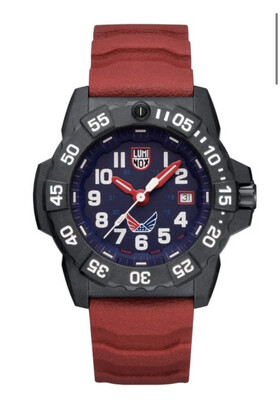 Navy SEAL x VOLITION AMERICA
Military Watch, 45 mm
SKU: XS.3501.LM.VO.SET
