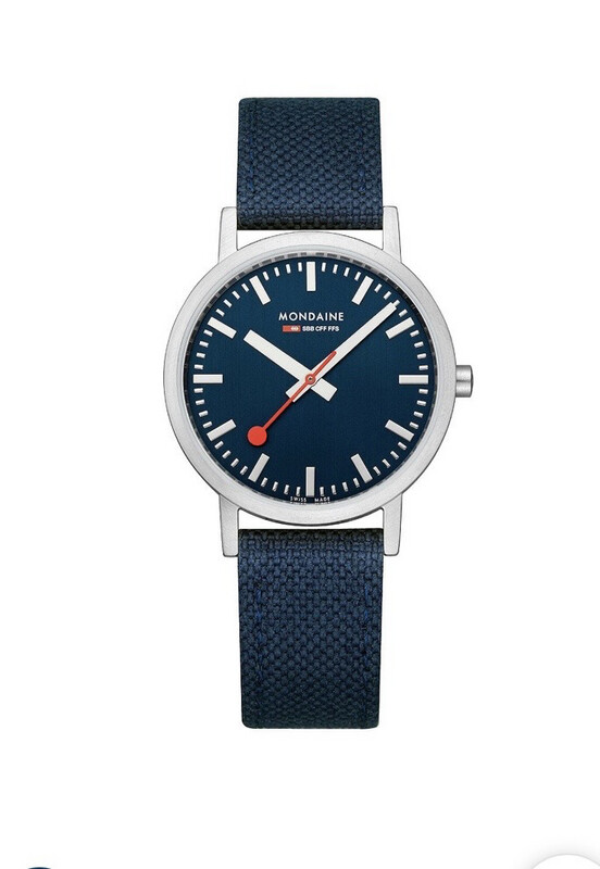 CLASSIC
DEEP OCEAN BLUE TEXTILE, 36 MM
SKU: A660.30314.40SBD
