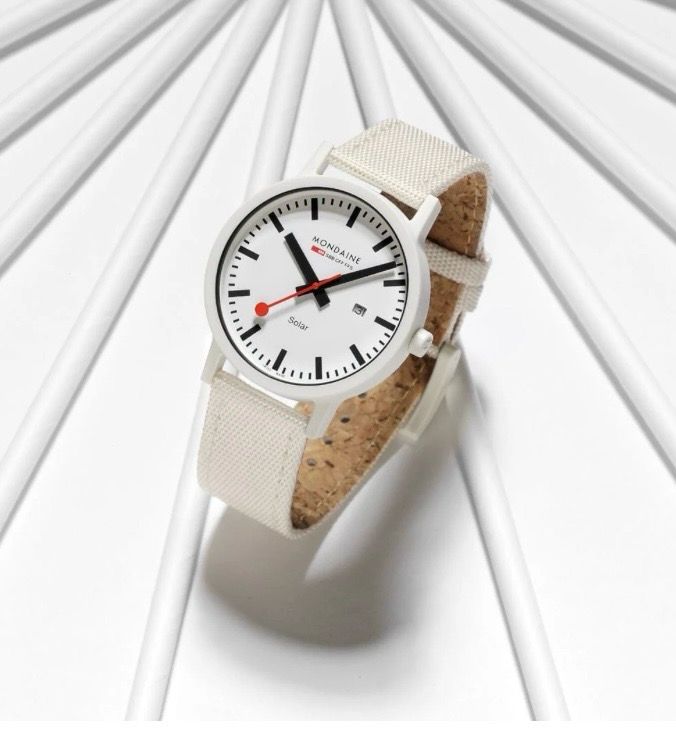 ESSENCE SOLAR WHITE, 41 MM SKU: MS1.41910.LA ESSENCE SOLAR WHITE, 41 MM SKU: MS1.41910.LA