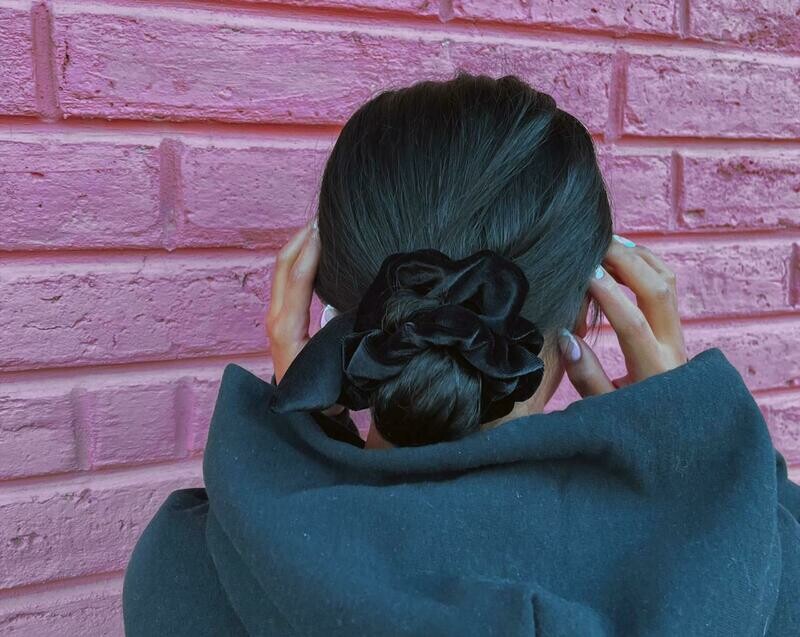 Bow Tie Scrunchie MIDNIGHT