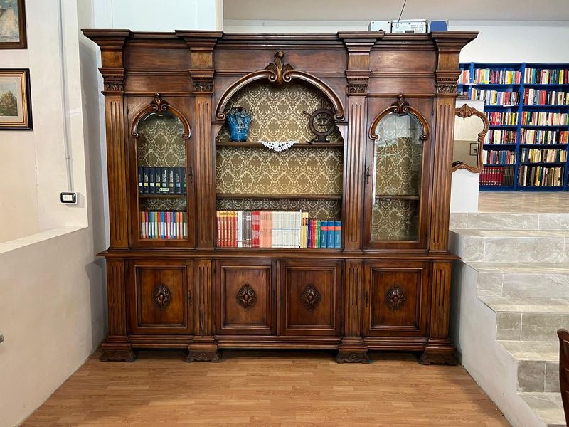 Armadio libreria in legno messello