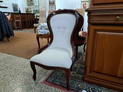 Poltrona antica struttura in legno