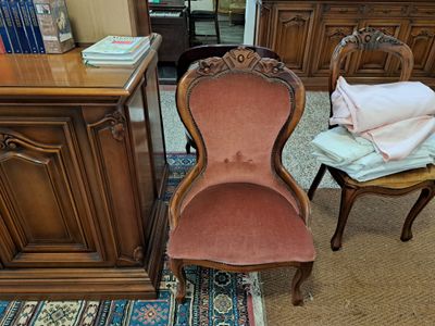 Poltrona antica struttura in legno