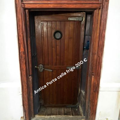 Antica porta cella frigo