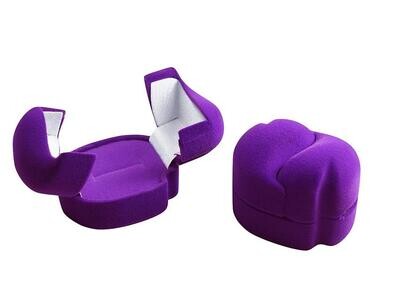 Box for ring, earring, pendant 5.6x4.2x4.1 cm A7101200V