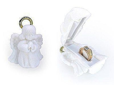 <hr3>Box for earrings, pendants1 x 0.7 x 0.4 cm</h3> Jewellery (IE/UK) model A7101790W<br><br>Jewellery (IE/UK) box for earrings, pendants, ordered together with the jewelry
