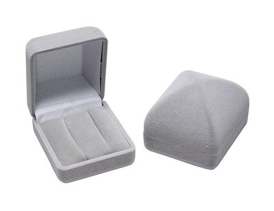 <hr3>Wedding ring box 4.9 x 5.4 x 4.1 cm</h3> Jewellery (IE/UK) model A7101232GR<br><br>Jewellery (IE/UK) box for wedding rings is ordered together with wedding rings
