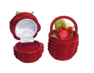 <hr3>Box for earrings, pendants 4.2 x 6.5 x 4.3 cm</h3> Jewellery (IE/UK) model A7101611DR<br><br>Jewellery (IE/UK) box for earrings, pendants, ordered together with the jewelry