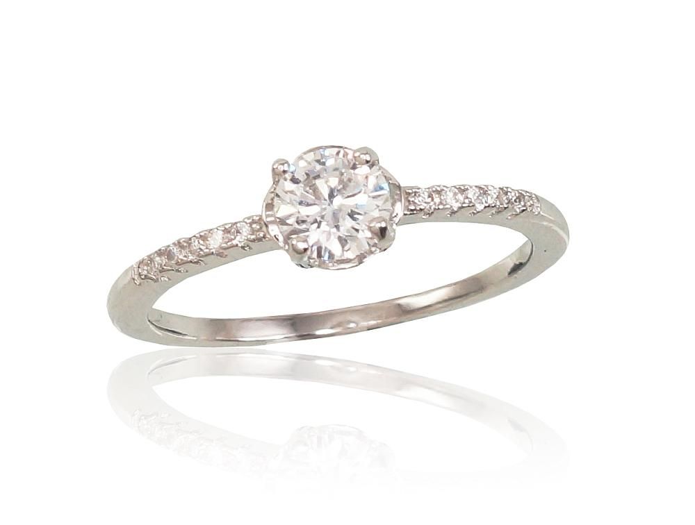 Silver engagement ring with a cub zircon stone, for women, price from €18, 925 sterling silver.