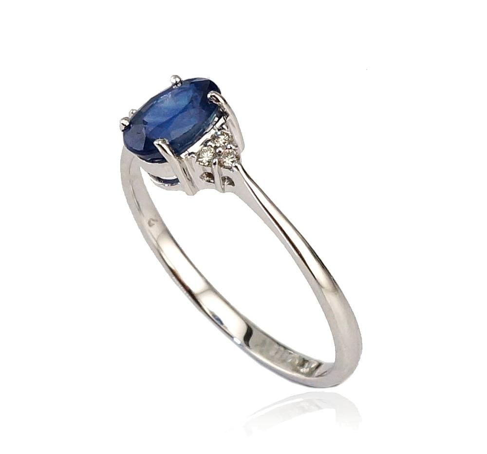 With Gemstone Gold Ring A1100091AuWDISA