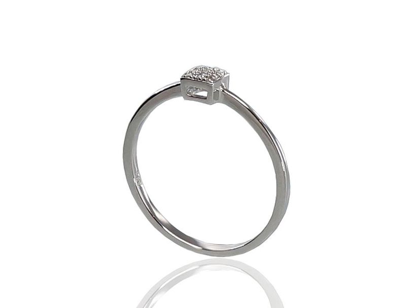 With Gemstone Gold Ring A1100290AuWDI