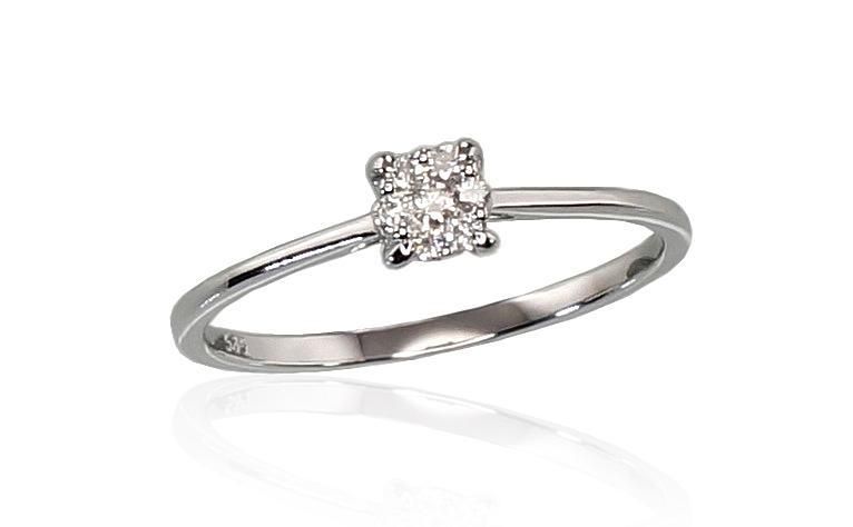 With Gemstone Gold Ring A1100288AuWDI