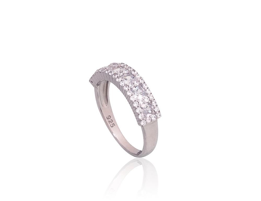 Sterling silver ring for women with sparkling zirconia stones