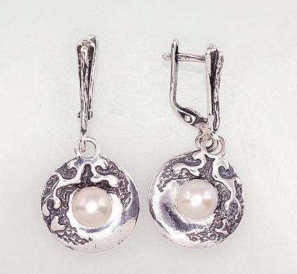 Silver earrings with 'english' lock A2201670POxBkPE Silver 925° oxide Plating Freshwater Pearl  "English" lock