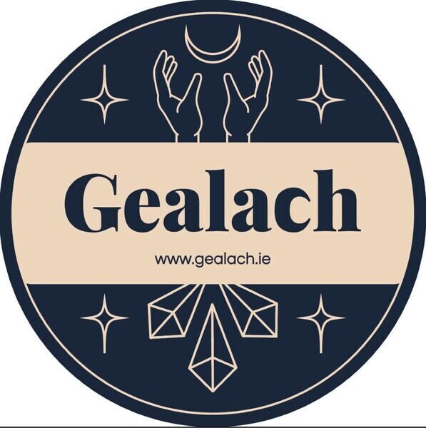 Gealach Candles