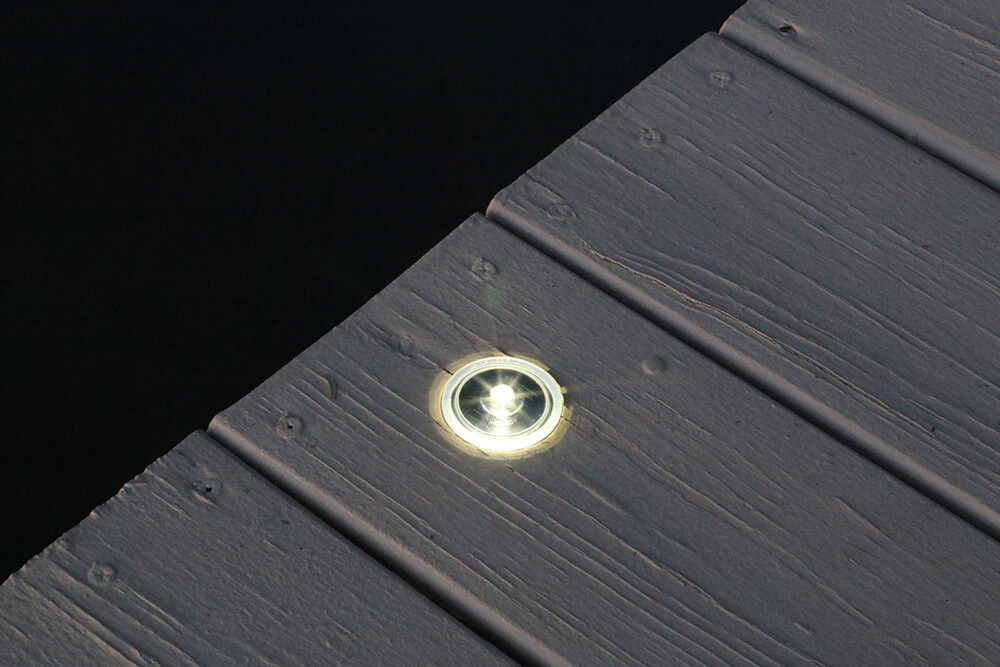 SOLAR DOCK DOTS