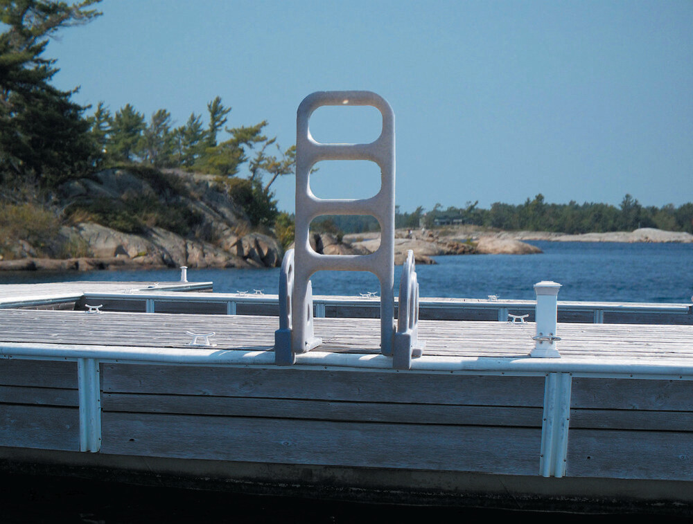 POLYETHYLENE FLIP UP DOCK LADDER