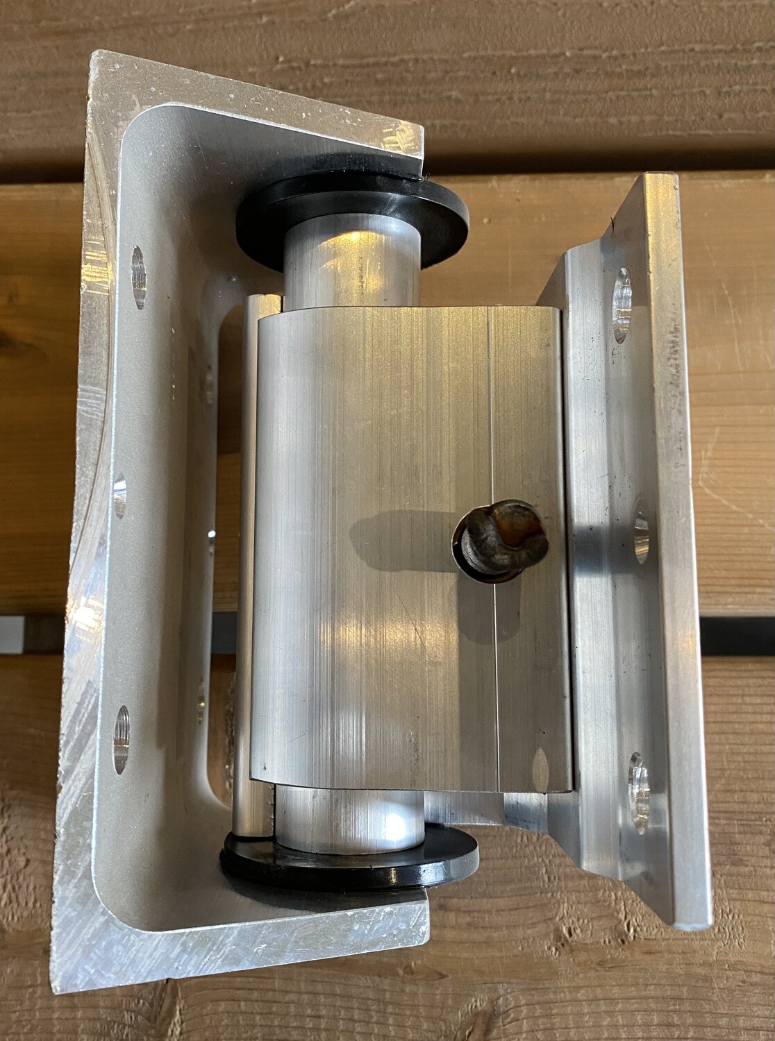 HITCH HINGE
