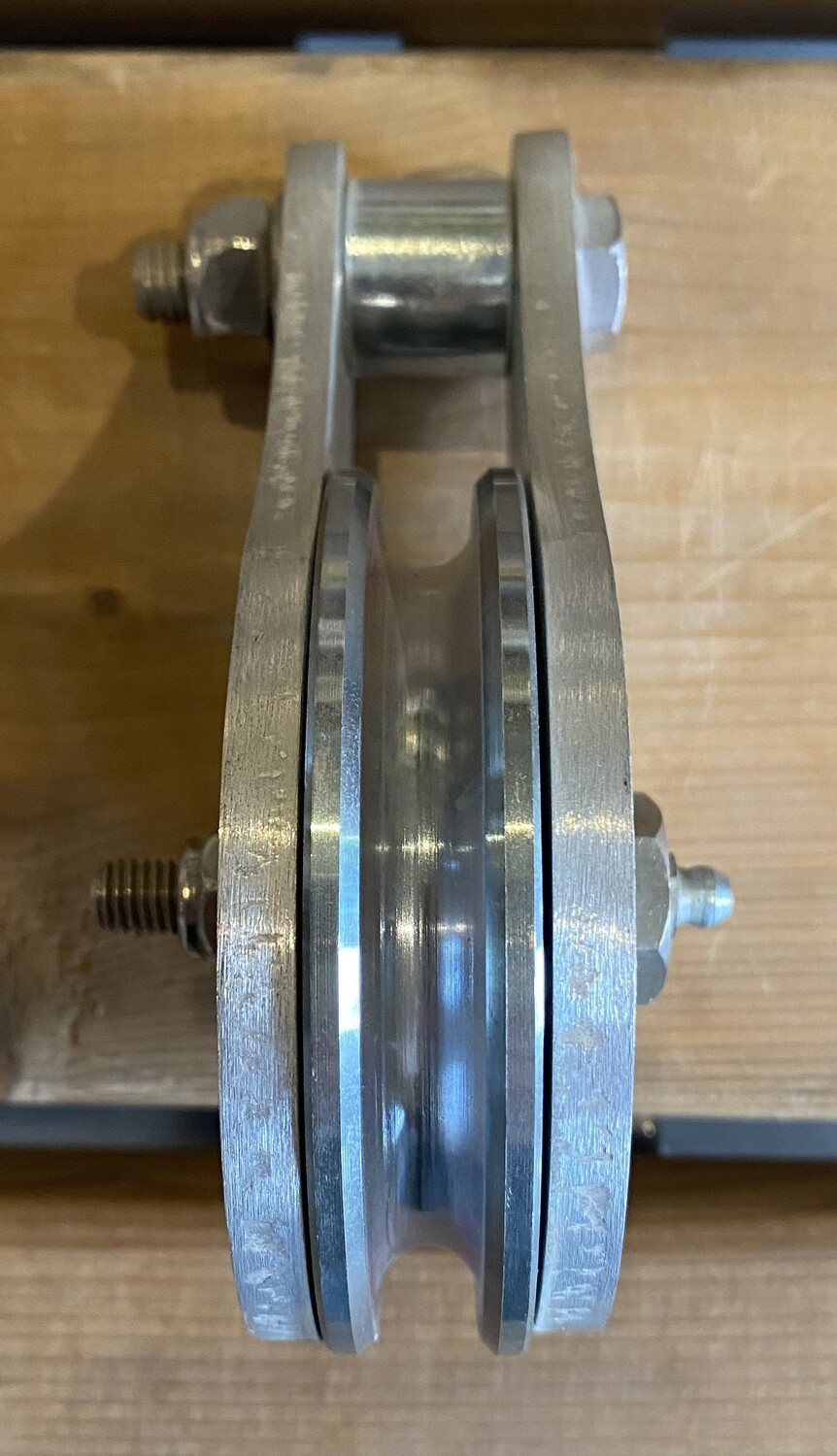 GREASE PULLEY