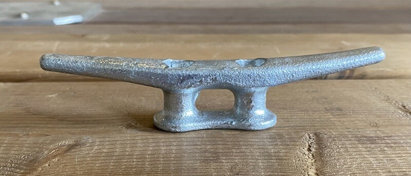 STANDARD GALVANIZED DOCK CLEAT 6&#39;&#39;