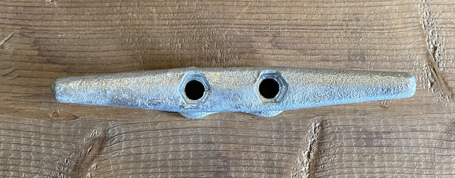 STANDARD GALVANIZED DOCK CLEAT 6&#39;&#39;