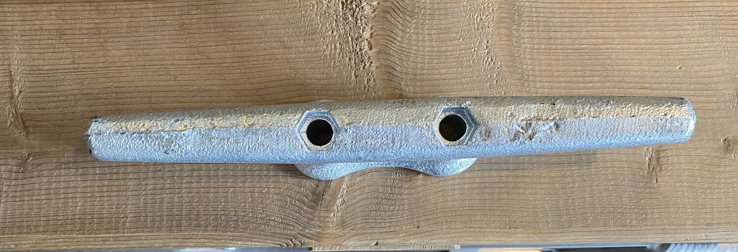 STANDARD GALVANIZED DOCK CLEAT 10&quot;