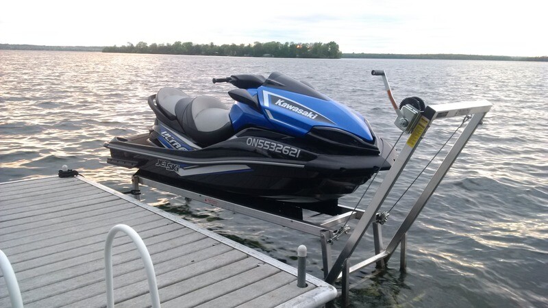 PERSONAL WATERCRAFT LIFT ASSEMBLED