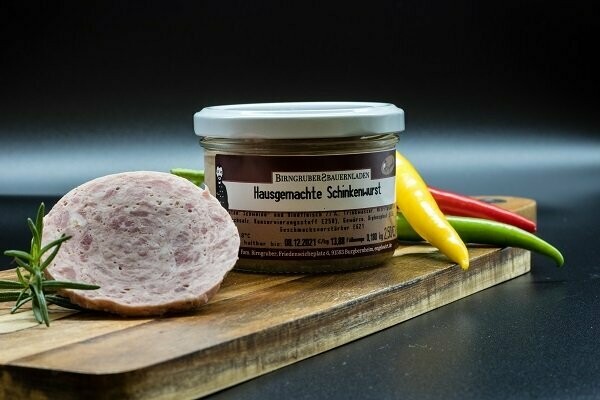 Hausgemachte feine Schinkenwurst Hausgemachte feine Schinkenwurst