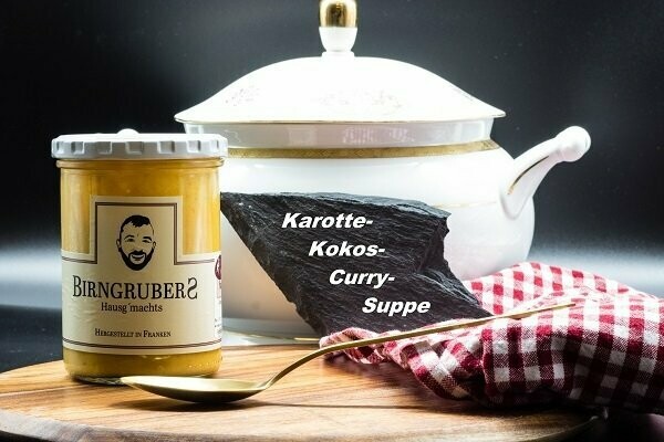 Hausgemachte Karotten-Kokos-Curry-Suppe