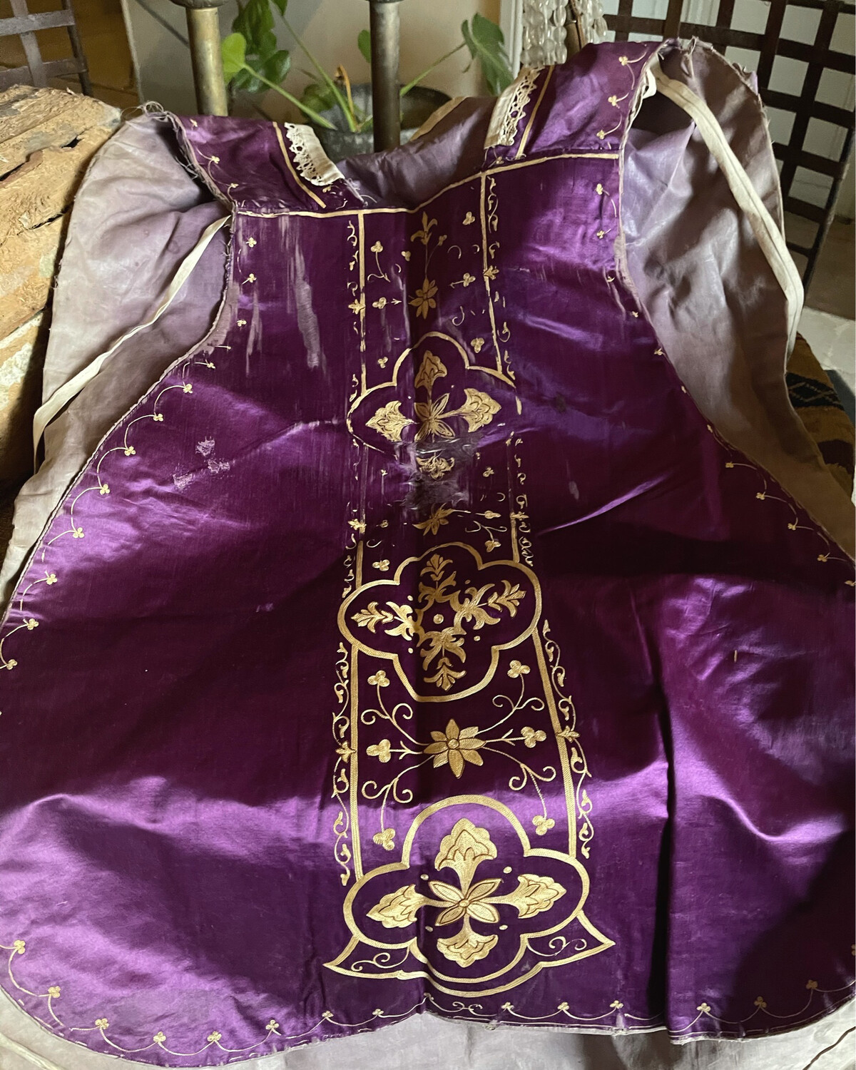 Ecclesiastical Silk And Gilt Thread Decorative Robe