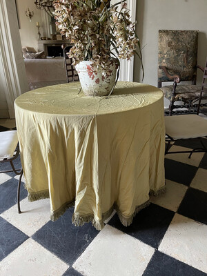 Beautiful Silk Vintage Table Cover English Country house Style