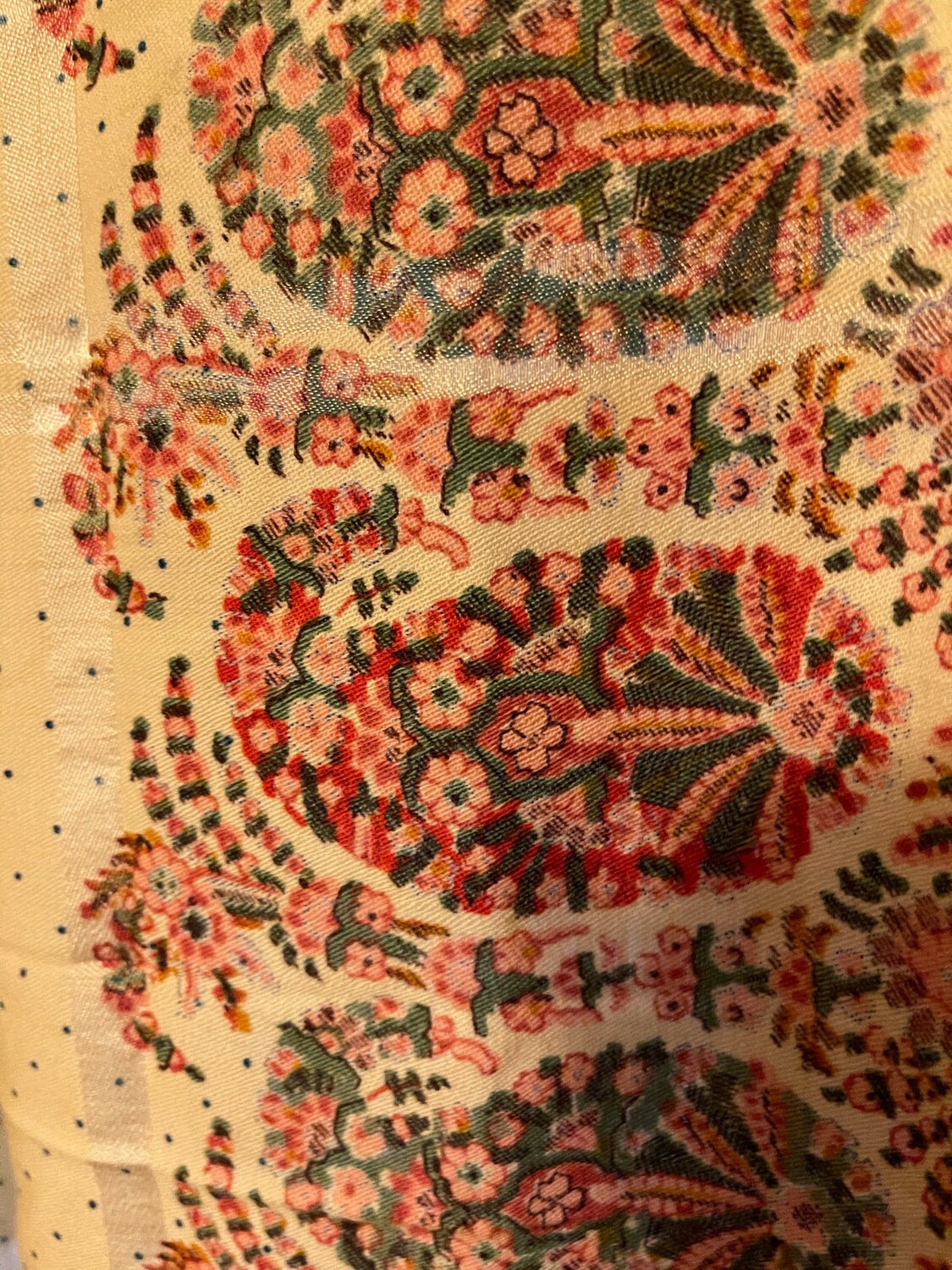 1830 Fine Wool Paisley Floral And Very Fine Dots..