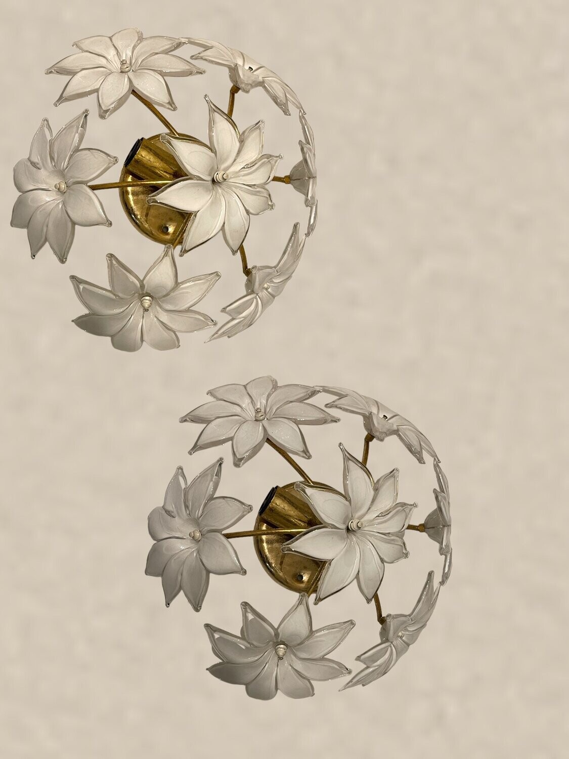 White Murano Glass Flower Sconces, 1980s, Set of 2