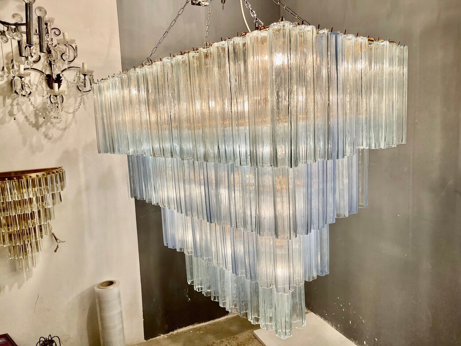 Large Murano Glass Tronchi 32 Lights Chandelier