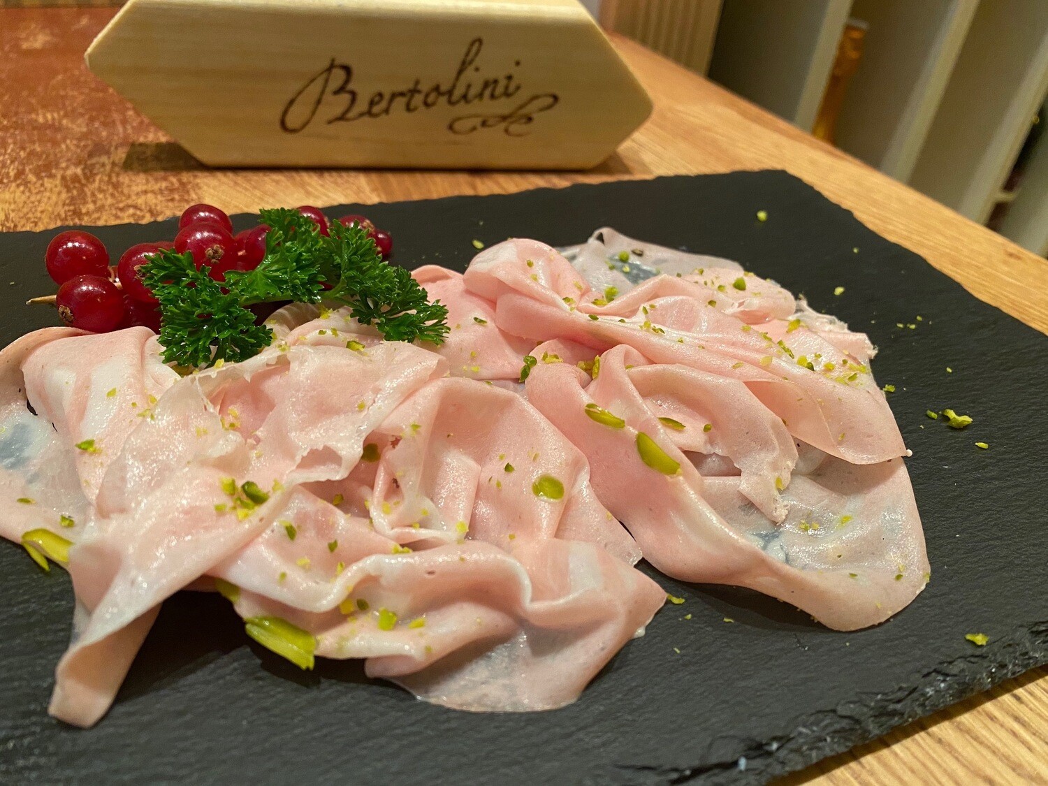 Mortadella con Pistacchio