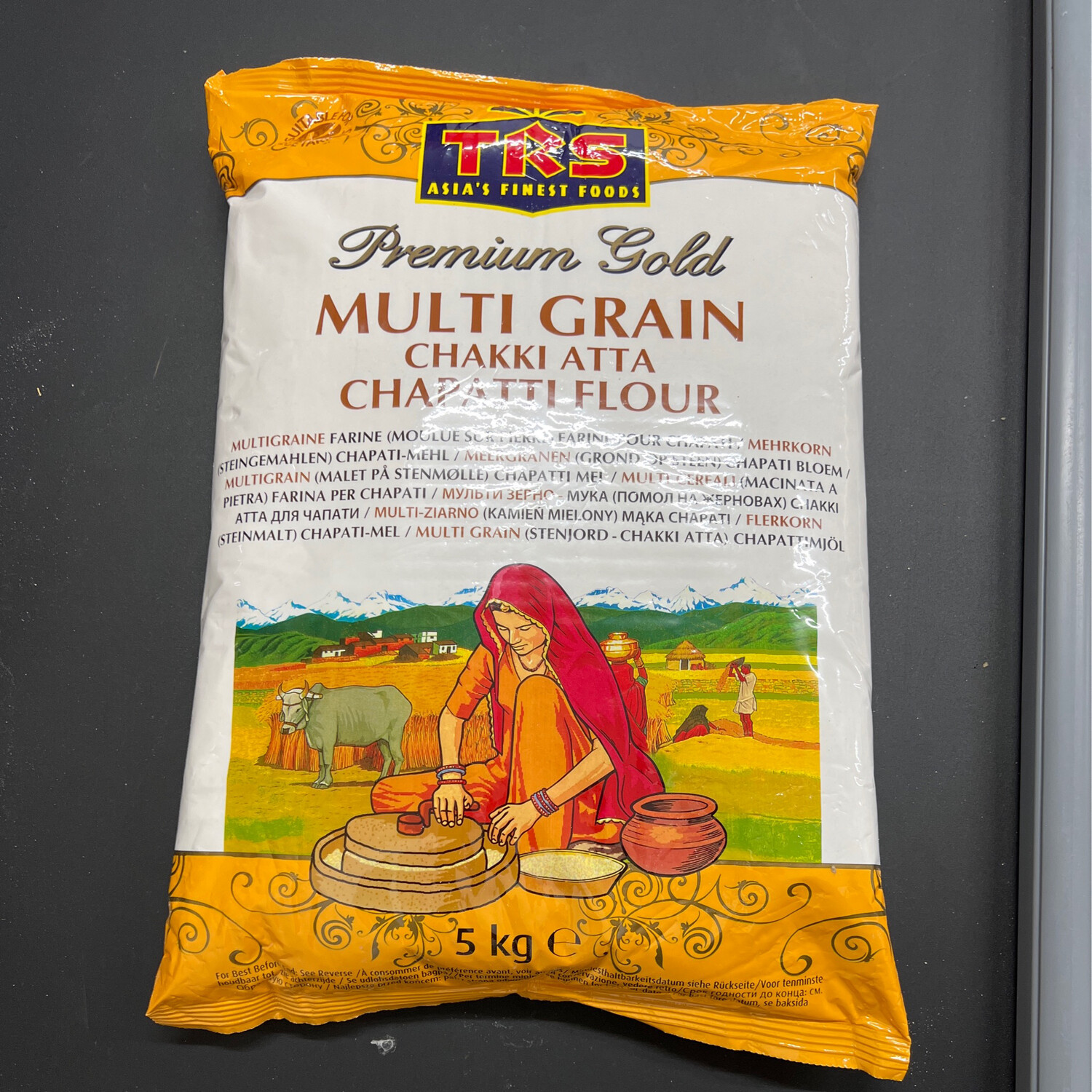 TRS Chakki Atta Wheat Flour Multigrain 5kg