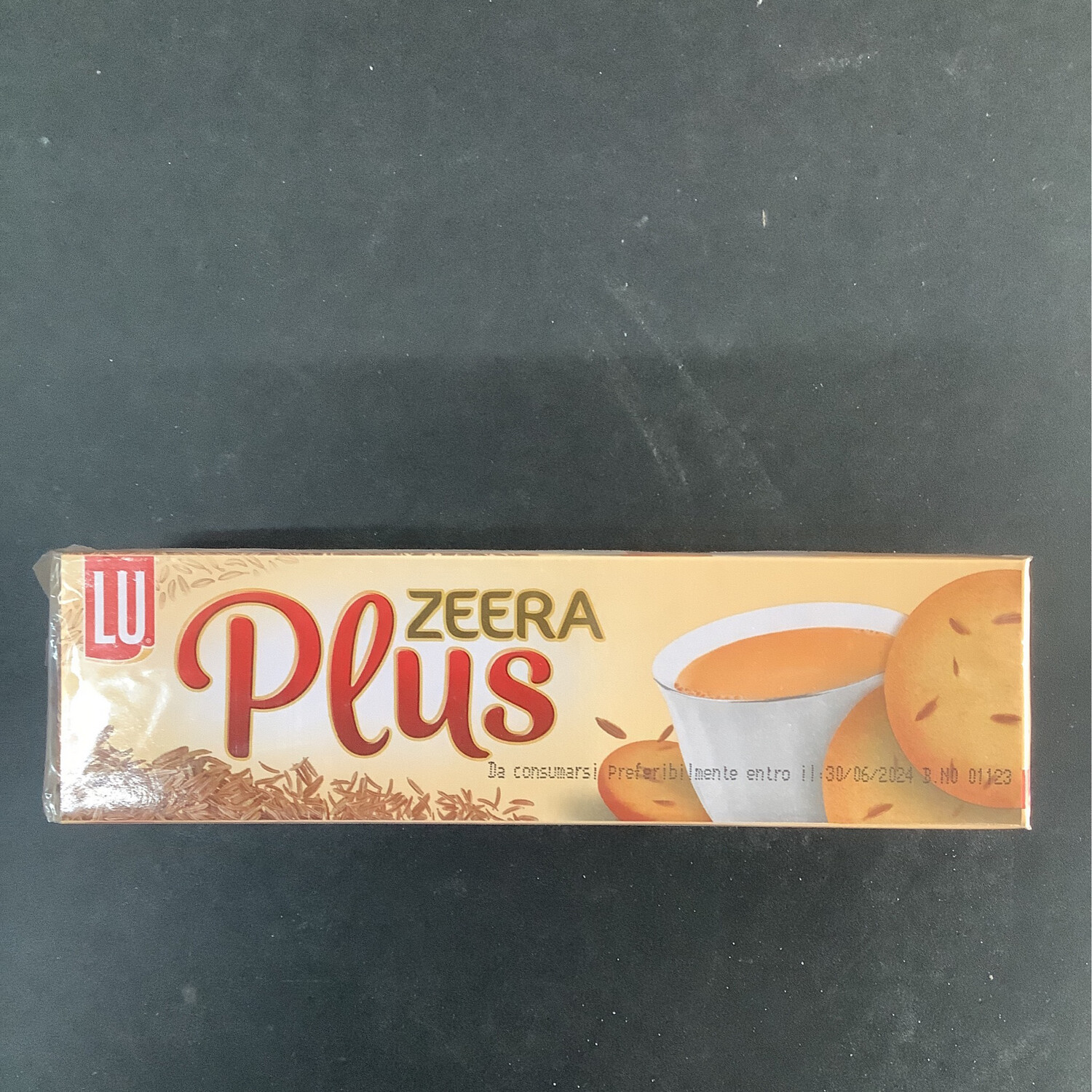 LU Zeera Plus Biscuit 135g