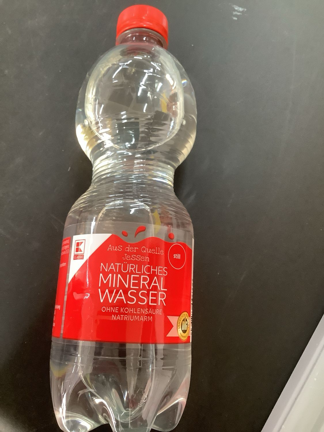 Naturaliches miniral wasser